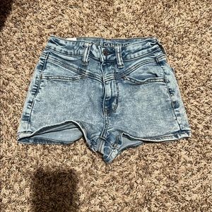 Super Hi-Rise Shortie | Light Acid Wash